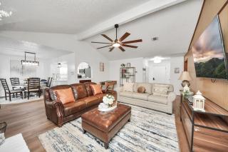 Cozy Katy Stay-40 mins from FIFA World cup! - 0