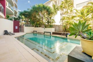 Hamptons Style Penthouse at Kings Beach - 7