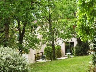 8-Guest Carayac Villa with Heated Pool - 4