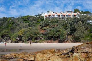 Beachfront Villa - 6