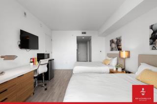 Modern Studio with Balcony & Intracoastal View - 8