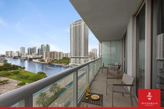 Relaxing Studio with Bay & Marina View - 3