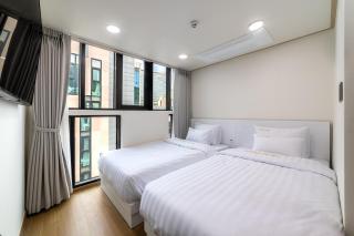 Hotel Bliss - 6