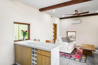 Catalina Vista - Modern 2BD Foothills Retreat with Amazing Mountain Views - Tucson - 2