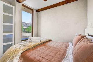 Catalina Vista - Modern 2BD Foothills Retreat with Amazing Mountain Views - 1