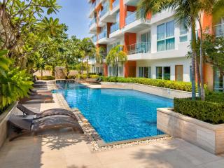 Sea View Condo 1 Bedroom and Sofa Bed Rooftop Pool in Rawai - 1