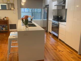 St Leonards Holiday Beach House - 8