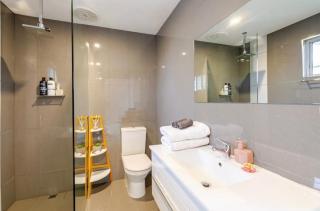 St Leonards Holiday Beach House - 4