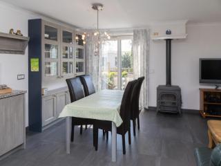 Dual Holiday Cottage for 8 in Baarland - 4