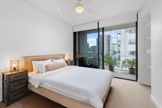 Hamilton Harbour Residences - 8