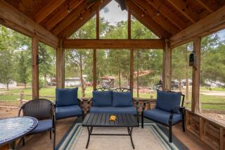 Kentucky Lake Family Cabin! Pet Friendly - 7