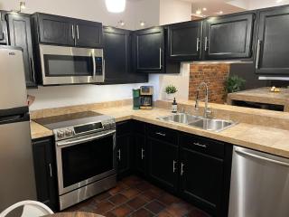 City View Perch Walkable Apt - 1