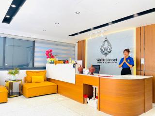 Walk Street Hotel & Apartment - 0