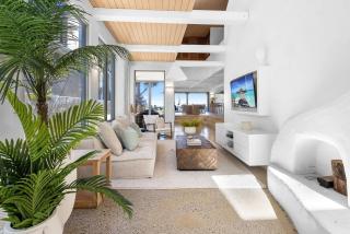 Saltwater Beach House - 3
