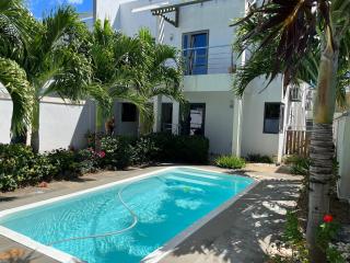 Family Pool Villa Near Mon Choisy Beach - 0