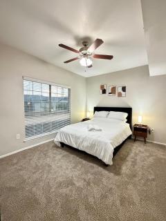Elegant 1BR with Pool View in Prime Dallas - 8