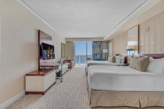 Exclusive Trump Beachfront Condo - 9