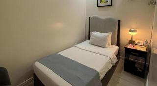 Queen Margarette Hotel - 8
