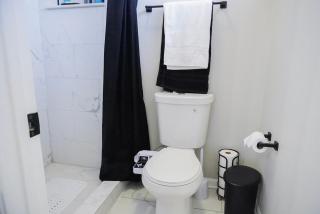 Jacuzzi Cul de Sac Home - 4
