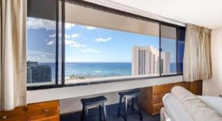 Marina Tower Waikiki - 3