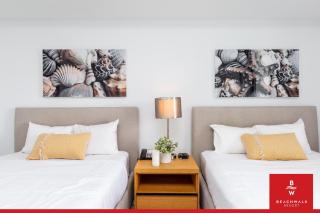 Bright Studio Sunset Views & Private Balcony - 7