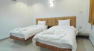 The Phant Hotel - 1