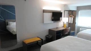 Grand Forks Lodge and Suites - 2
