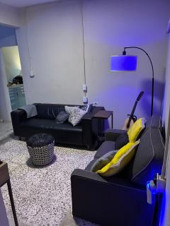 Beach Town 2B Apartment with Social Tropical Vibe - 7