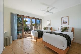 Casa Banksia Waterfront Ocean Views Huge Pool - 6