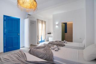Hotel Pleasure Blackbeach Santorini - 3