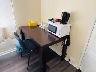 Private Double Room Near Birmingham Airport & NEC with Free Parking - 6