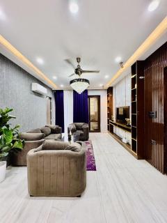 The Sky High Luxury 3 BHK Apartment Sector 57 Gurgaon - 2