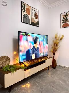 Charming 3 Beds Apartment in elegant Villa Prime Location in Shorouk City - 5