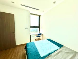 Premium Skyline 2-Bedroom Apartment with Comfortable Workspace in Green Bay Hanoi - 6
