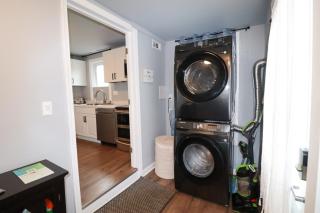 Spacious 5 BR Stay in Westminster Perfect for Groups & Longer Stays - Westminster - 1