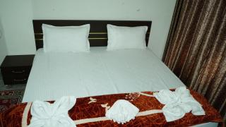 Parth Hotel and Restaurant - 4