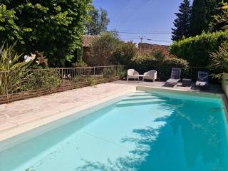 Mas familial - Piscine, jardin et terrasse ! - 9