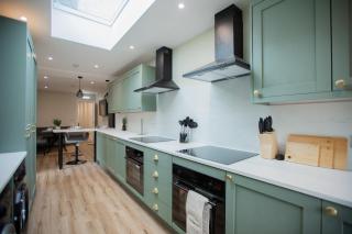 Nelson's Berth - brand new 7 bed all ensuite - 3