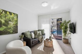 Mounts Bay Apartment Corporate & Couple Stay - 0