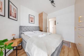 Zenit Horizon Residence with AC , Garage - 1