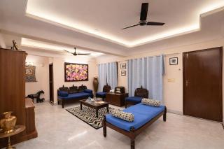 4BR Judge's Abode - An Antique Home in City Center - 0