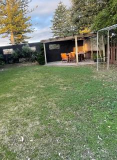Te Awa Holiday Home - 8