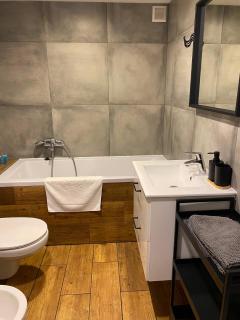 Cozy Entresol Apartment with Parking Targowa - 6