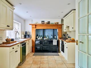 Coachmans Cottage - 2