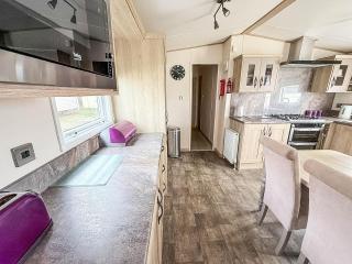 Beautiful Lodge At Manor Park In Hunstanton Ref 23018K - 1
