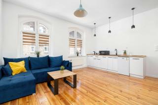 Comfortable Pet-Friendly Apartment with Workspace by Noclegi Renters - 6