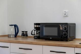 Comfortable Pet-Friendly Apartment with Workspace by Noclegi Renters - 1