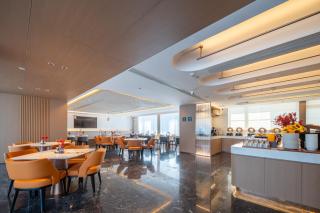 Atour Hotel at Luoyang Jianxi Wanda Peony Plaza Metro Station - 2
