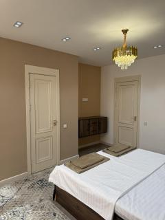 Light Airport Suites - 2 BR Apartment - 1