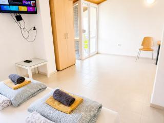 Panorama Studio - Villa California by BulgarianHomes - 1
